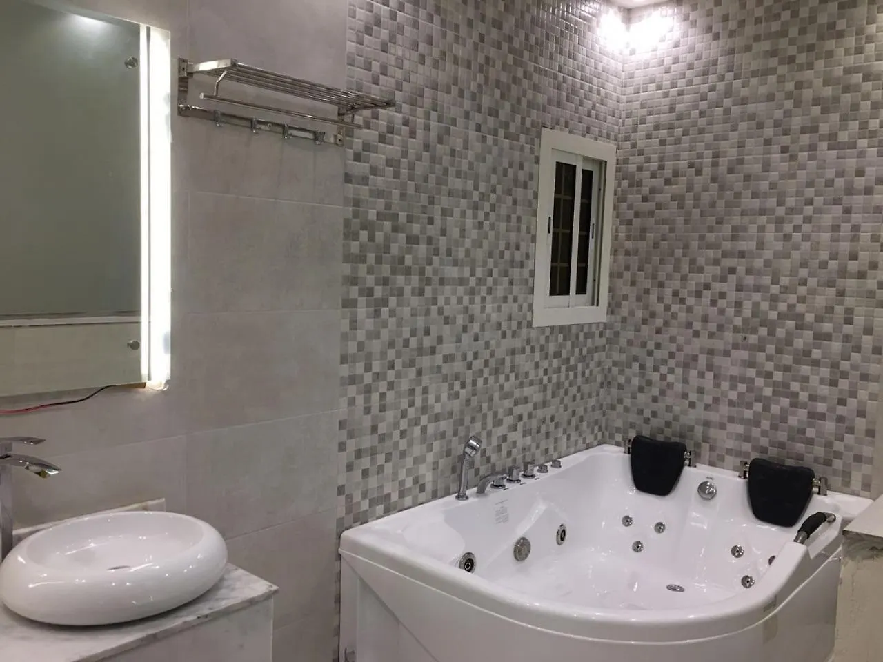 Dior Inn Apartment Hotel Jeddah 3*,